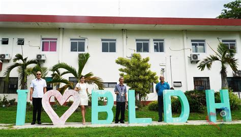 Balaoan District Hospital .